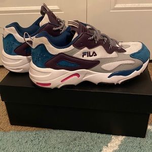 Cute comfy Fila sneakers